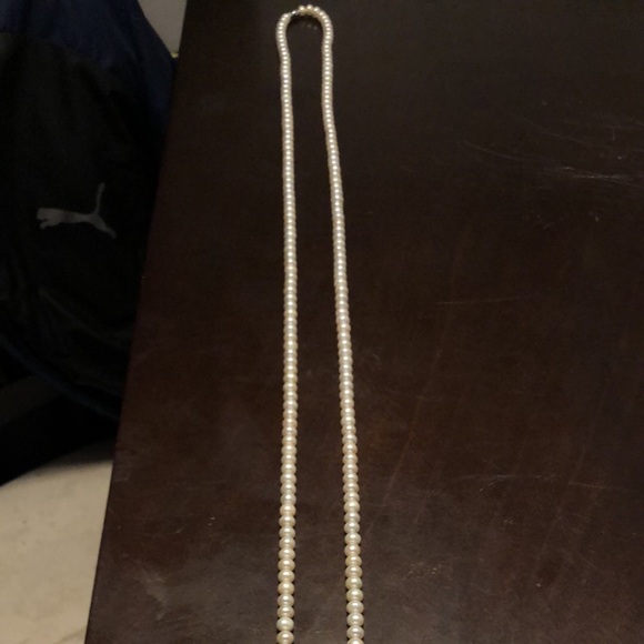 4’ long grand opera genuine pearl necklace B.Noah or Qball da cat not included - Picture 4 of 6